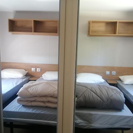 Mobil Home Bord D'Eau Camping 4 Etoiles Les Viviers Lège-Cap-Ferret Kültér fotó