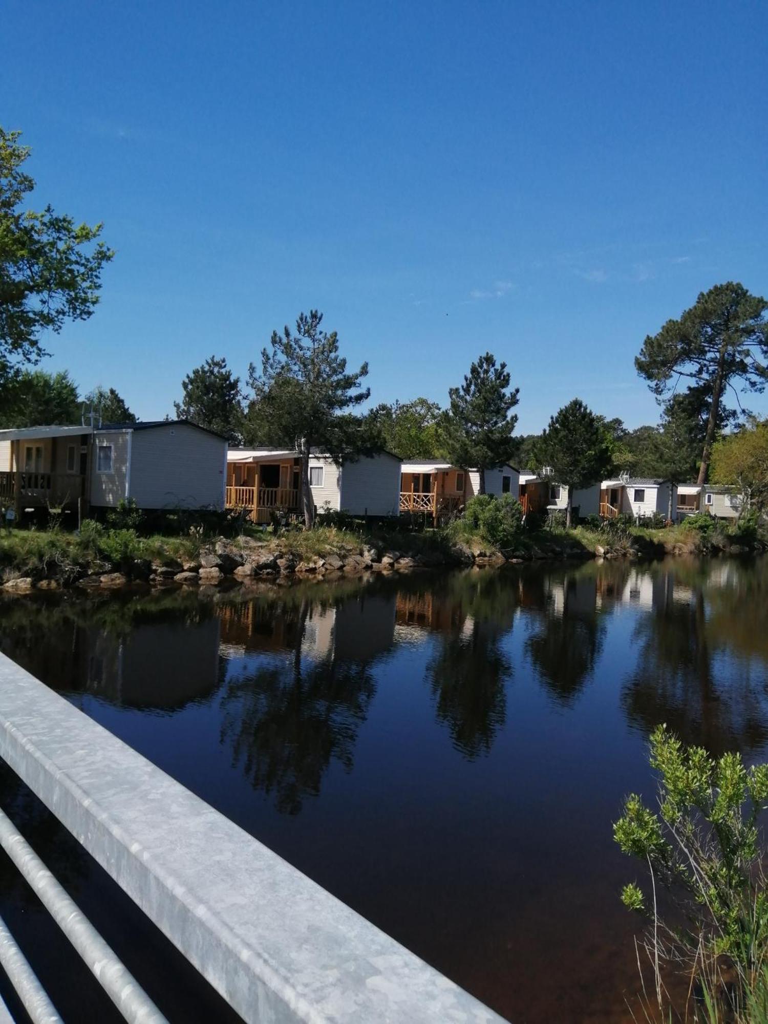 Mobil Home Bord D'Eau Camping 4 Etoiles Les Viviers Lège-Cap-Ferret Kültér fotó